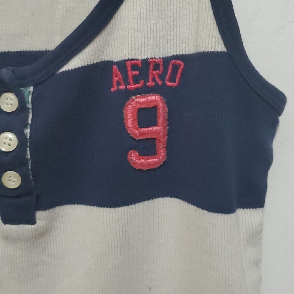 Tank tops - Picture 3 of 4